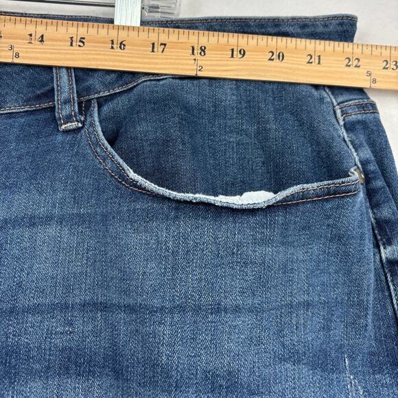 Judy Blue Jean Sz 24W Boyfriend Fit Medium Wash Distressed Raw Hem Stretch Denim - Picture 9 of 13